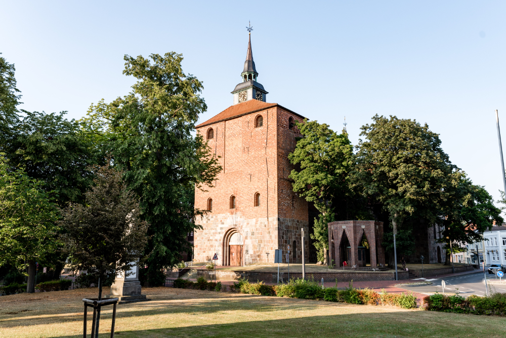 Schlosskirche Turm Varel